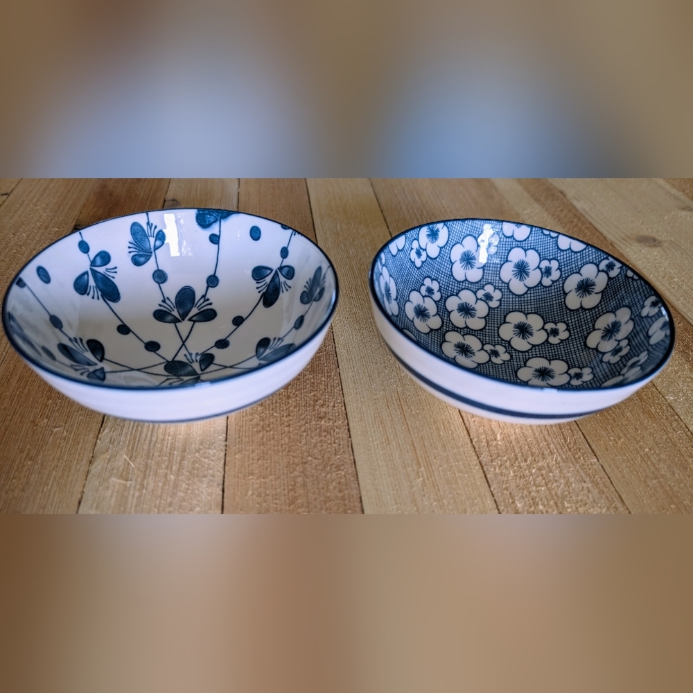 Set Of 2 Japanese Porcelain Mino Ware Bowls